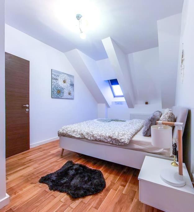 Apartment D Bucharest